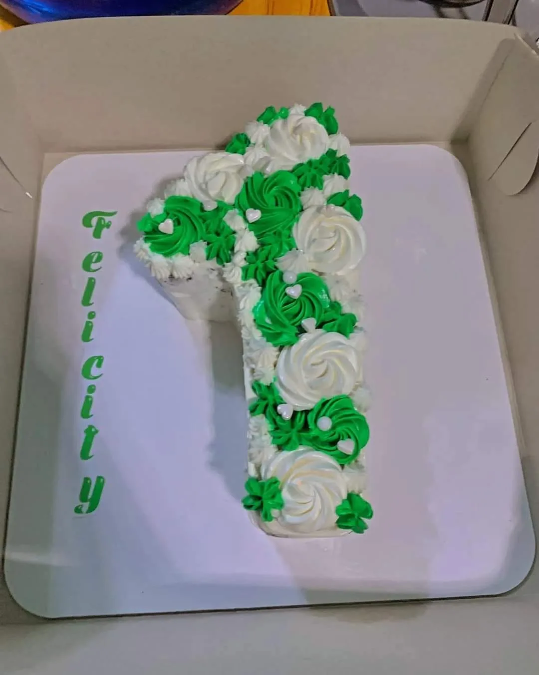 Number One Pull-Apart Cupcakes