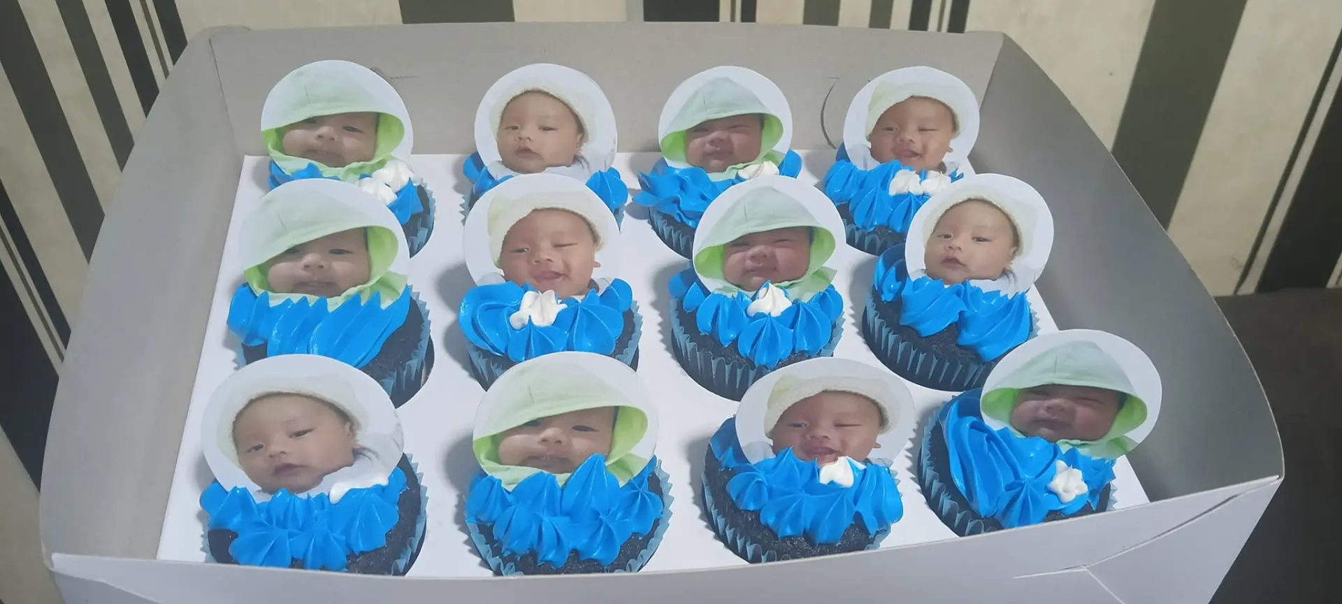 Photo Topper Cupcakes