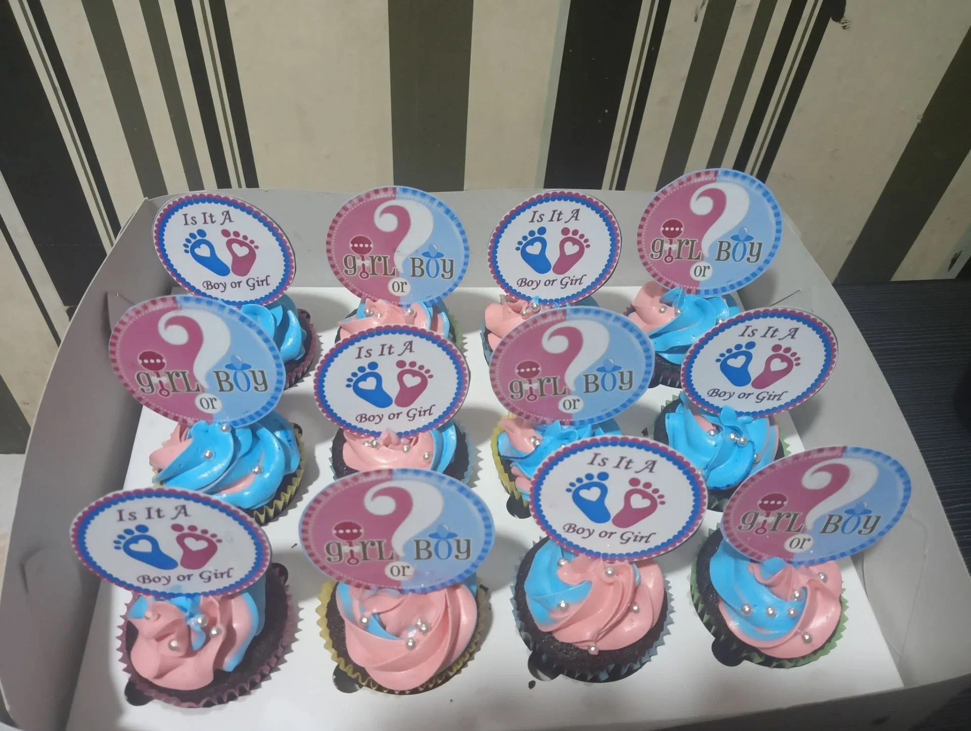 Gender Reveal Cupcakes